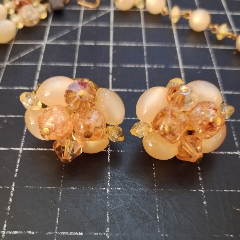 Vintage Double Strand Glass Necklace & Clip-On Earring Set, 1950s-1960s … - Picture 8 of 12